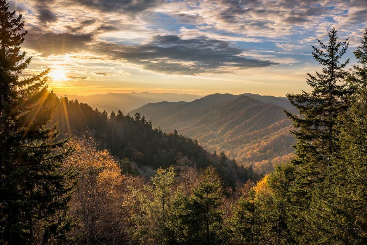 Above Ole Smokys Clouds Villa Гетлинбург Екстериор снимка